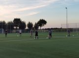 Eerste training op kunstgrasveld sportpark Het Springer (4/29)